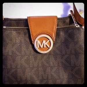 Michael Kors small signature crossbody